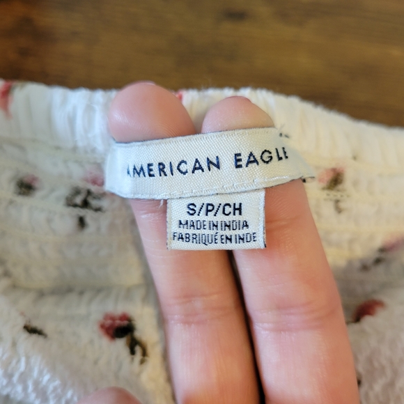 American Eagle Cropped Top - Picture 4 of 6